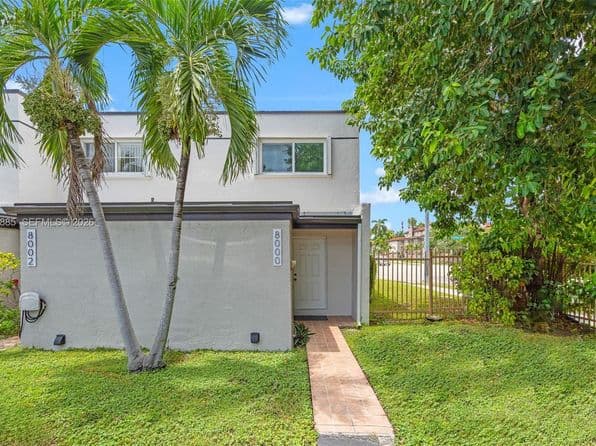 2-bedroom Townhouse — 8000 SW 151st Ct #614, Miami, FL 33193