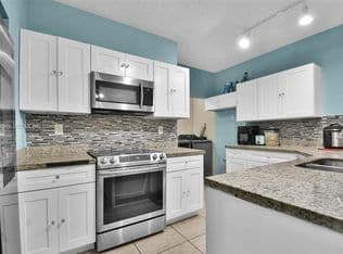 3-bedroom Condo — 1419 Avon Ln APT 216, North Lauderdale, 33068