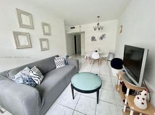 1+1 Condo — 100 Lincoln Rd #524, Miami Beach, 33139