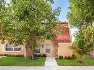 2-bedroom Townhouse — 58 Ann Lee Lane, Tamarac, 33319