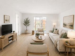 2+1 Condo — 4191 NW 26TH Street #370, Fort Lauderdale, 33313