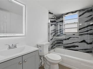 2+1 Condo — 8540 N Sherman Cir APT 408, Hollywood, 33025