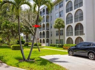 2+1 Condo — 250 NE 20th Street #3210, Boca Raton, 33431