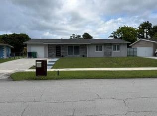 3-bedroom Single-Family Home — 15435 SW 108th Ct, Miami, 33157