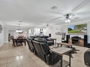 3+1 Müstakil ev — 4321 SW 73RD Terrace, Davie, 33314
