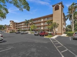 3+1 Condo — 12511 Imperial Isle Drive #402, Boynton Beach, 33437