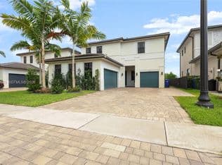 5-bedroom Single-Family Home — 17384 SW 41st St, Miramar, 33029