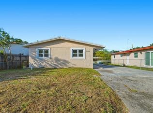 3-bedroom Single-Family Home — 5649 SW 36th Court, Hollywood, 33023