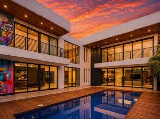 6-bedroom Single-Family Home — 3462 NE 171st Street, North Miami Beach, 33160