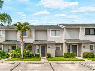 2-bedroom Townhouse — 3703 Inlet Circle, Greenacres, 33463