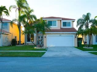 4-bedroom Single-Family Home — 1308 SW 181st Ave, Pembroke Pines, 33029