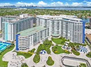 2-bedroom Condo — 5161 Collins Ave APT 1508, Miami Beach, 33140