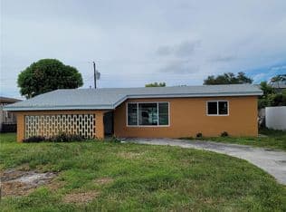 3+1 Müstakil ev — 7817 Panama St, Hollywood, 33023