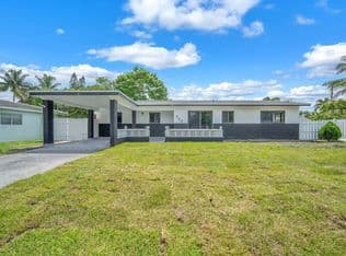 3+1 Müstakil ev — 850 SW 1ST Terrace, Pompano Beach, 33060