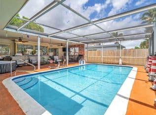 4+1 Müstakil ev — 1911 N 53rd Ave, Hollywood, 33021