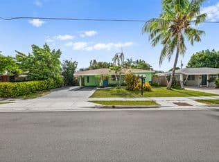 2-bedroom Single-Family Home — 4860 NE 6th Avenue, Oakland Park, 33334