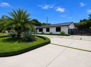 5-bedroom Single-Family Home — 8700 SW 175th St, Palmetto Bay, 33157