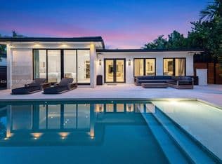 3+1 Müstakil ev — 771 Fairway Dr, Miami Beach, 33141