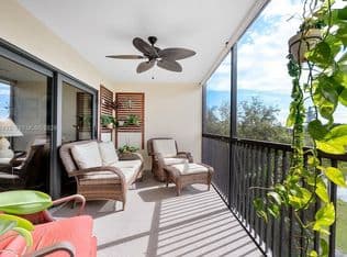 2+1 Condo — 2200 S Cypress Bend Dr APT 406, Pompano Beach, 33069
