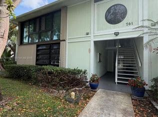 2-bedroom Condo — 761 NE 199th St APT 202, Miami, 33179