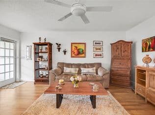 1+1 Condo — 5300 Washington St APT O224, Hollywood, 33021