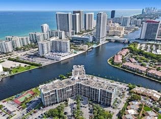 1+1 Condo — 200 Leslie Drive #626, Hallandale, 33009