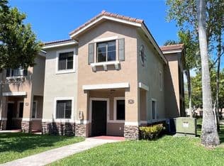 3-bedroom Condo — 22721 SW 88th Pl Unit 9-19, Cutler Bay, 33190