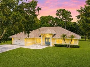4-bedroom Single-Family Home — 17037 92nd Lane N, Loxahatchee, 33470
