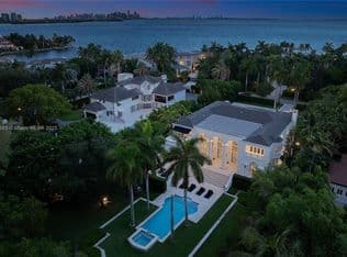 6-bedroom Single-Family Home — 26 Tahiti Beach Island Rd, Coral Gables, 33143
