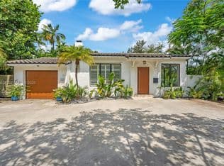3+1 Müstakil ev — 10301 N Miami Ave, Miami Shores, 33150