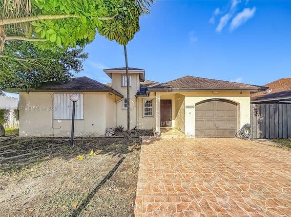 4+1 Müstakil ev — 18396 SW 138th Ct, Miami, FL 33177