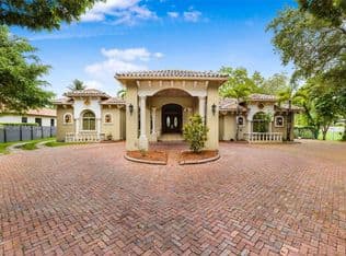 5+1 Müstakil ev — 7761 SW 122nd Ave, Miami, 33183