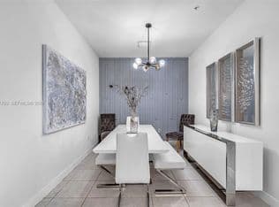 2-bedroom Condo — 8015 NW 104th Ave #3, Doral, 33178