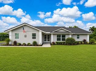 3-bedroom Single-Family Home — 1501 NW 20th St, Homestead, 33030