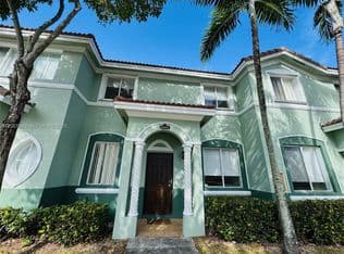 3+1 Townhouse — 1601 SE 24th Ct #221, Homestead, 33035