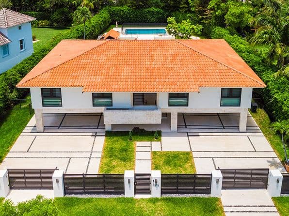 6-bedroom Single-Family Home — 8250 La Rampa St, Coral Gables, FL 33143