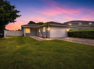 3-bedroom Single-Family Home — 14720 SW 141st Ter, Miami, 33196