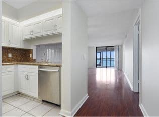 2-bedroom Condo — 109 Lake Emerald Drive #110, Fort Lauderdale, 33309