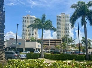 1+1 Condo — 1745 E Hallandale Beach Blvd Unit 2304W, Hallandale, 33009
