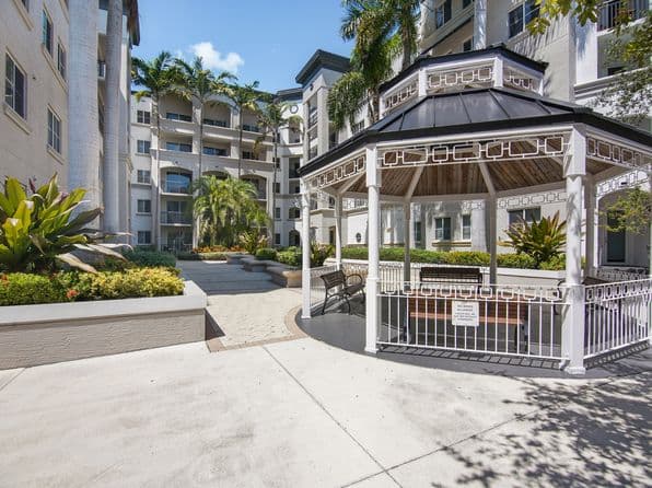 1-bedroom Building — Red Road Commons, Miami 33143