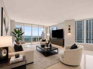 3+1 Condo — 901 Brickell Key Blvd APT 2804, Miami, 33131