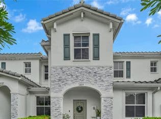 3-bedroom Townhouse — 1469 SE 26th Ter, Homestead, 33035