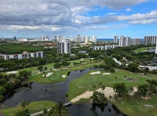2-bedroom Condo — 20379 W Country Club Dr APT 2531, Aventura, 33180