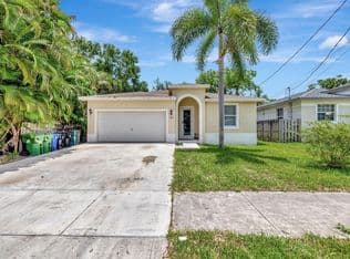 4-bedroom Single-Family Home — 1816 SW 21st Street, Fort Lauderdale, 33315