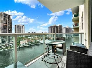 1-bedroom Condo — 19390 Collins Ave APT 1419, Sunny Isles Beach, 33160