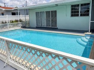4+1 Müstakil ev — 1820 NW 172nd Ter, Miami Gardens, 33056