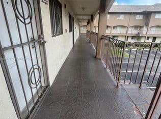 2+1 Condo — 8851 NW 119th St Unit 5222, Hialeah Gardens, 33018
