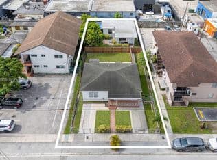 4-bedroom Property — 2624 NW 24th St, Miami, 33142
