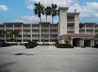 2-bedroom Condo — 6149 Pointe Regal Circle #403, Delray Beach, 33484