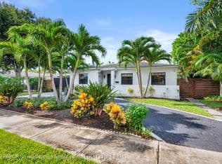 3+1 Müstakil ev — 300 35th St, West Palm Beach, 33407